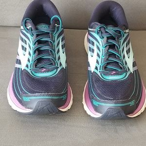 BRROKS GLYCERIN 15 Sz. 10.5